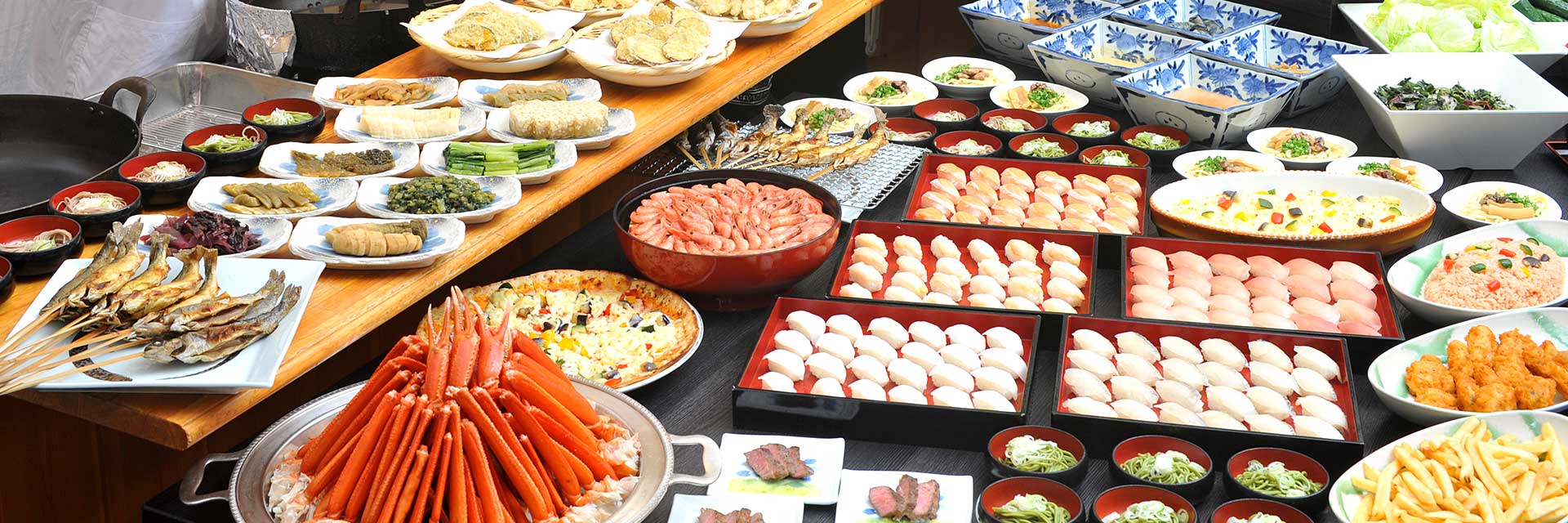 A spread of more than 70 dishes for breakfast and dinnerThe only buffet dinner option in the Omachi Hot Spring Town