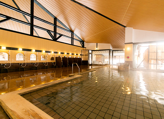 Wood tub hot spring ： Bath house
