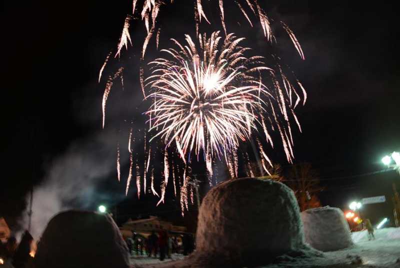 2月毎週(土)　大町温泉郷花火！