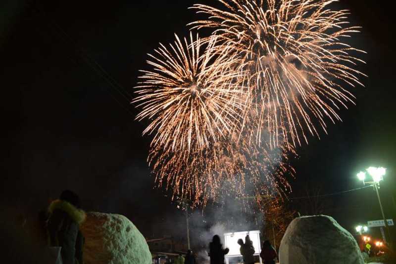 2/3(土)大町温泉郷花火が開催されました。