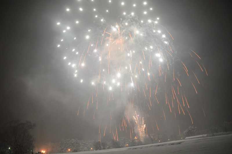 2/16,23 大町温泉郷　夢花火と音の祭典